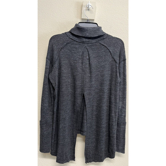 Free people We the Free Grey Mock Neck Split back long sleeve Top Size S - Picture 2 of 9